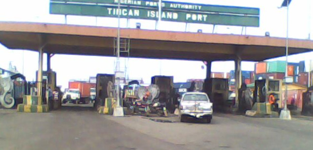 TinCan Island Port: Dockworkers stop over colleague's death