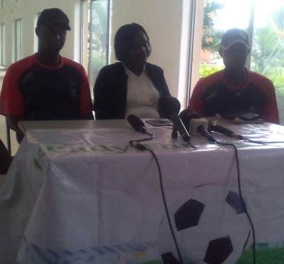 Sponsor, Mimshack Sports Mock Nations Cup, Barrister (Mrs) Rotimi Alfred (middle) with members of the organising committee of the competition, Coach Adewale Adams (right) and Coach Samuel Badejo at the NITEL Training School, Cappa, Oshodi in Lagos on Thursday. PHOTOS: Taiwo Adelu