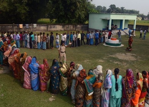 Voters queue in Bihar, India