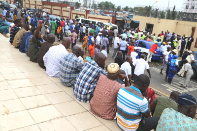 Members of NUPENG in front of the Lagos state House of Assembly. Photo Credit Idowu Ogunleye