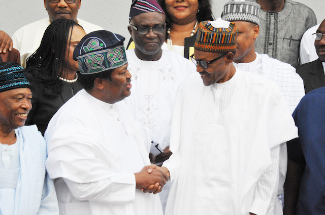 PRESIDENT BUHARI MEET PUBLISHERS 3A. R-L'; President Muhammadu Buahri, MD/CEO NAN, Mr Bayo Ononuga, Publisher/EDITOR-IN Chief Thisday and President NPAN, Mr Nduka Obaigbena, Publisher of Vanguard Nespaper of Nigeria, Mr Sam Amuka after a meeting with members of the Newspaper's Proprietors Association of Nigeria at the State House in Abuja. PHOTO; SUNDAY AGHAEZE/STATE HOUSE. MAY 27 2016.