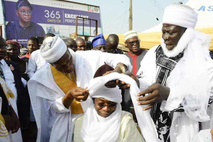 PHOTOS: Osun Muslim community honours Aregbesola with title