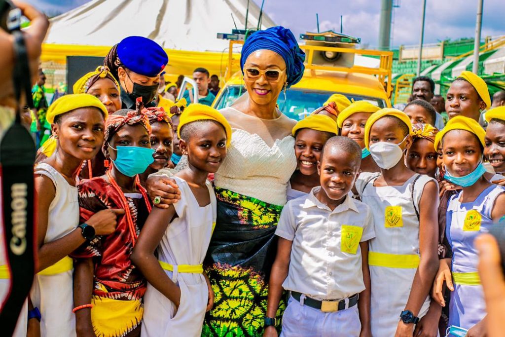 Mrs Abiodun and some of the 45 gifted students