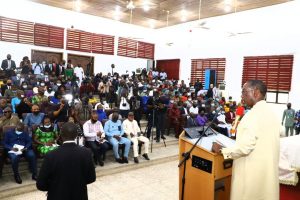 Pix 4 Delta Governor, Senator Dr. Ifeanyi Okowa (right), addressing Journalists during his 2021 quarterly media briefing held in Government House, Asaba. Wednesday PIX: BRIPIN ENARUSAI