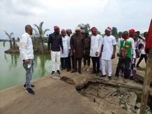 Executive Chairman of Eleme Local Government Council,Rivers State, Chief Obarilormate Ollor,and his team visit collapsed portion of Aleto-Akpajo Bridge