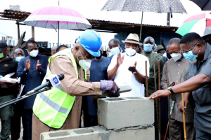 L-R: Speaker of the Rivers State House of Assembly, Rt Hon. Ikuinyi O. Ibani; former Minister of Transportation, Dr. Abiye Sekibo, Governor of Rivers State, Nyesom Ezenwo Wike and former Governor of Rivers State, Sir Celestine Omehia during the flag off of Rivers State University Teaching Hospital Renal Centre, Port Harcourt on Friday.
