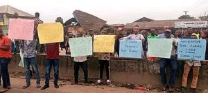 The protesters on the East-West road
