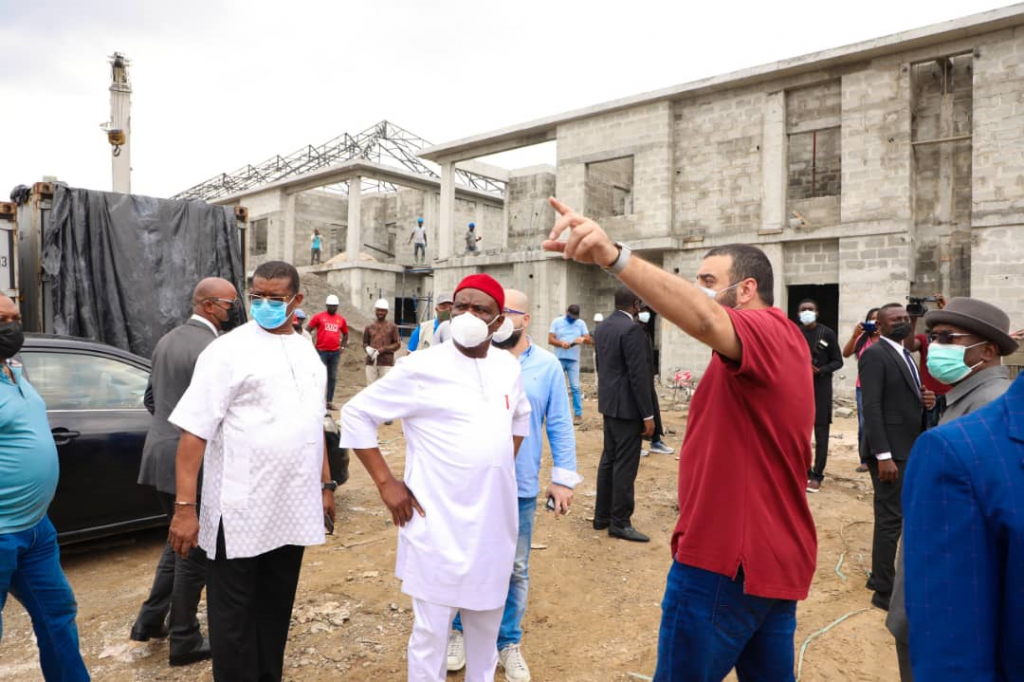 Governor of Rivers State Nyesom Ezenwo Wike (middle) during inspection of the ongoing civil construction work at the official residential quarters of lawmakers of the Rivers State House of Assembly in Port Harcourt on Friday.