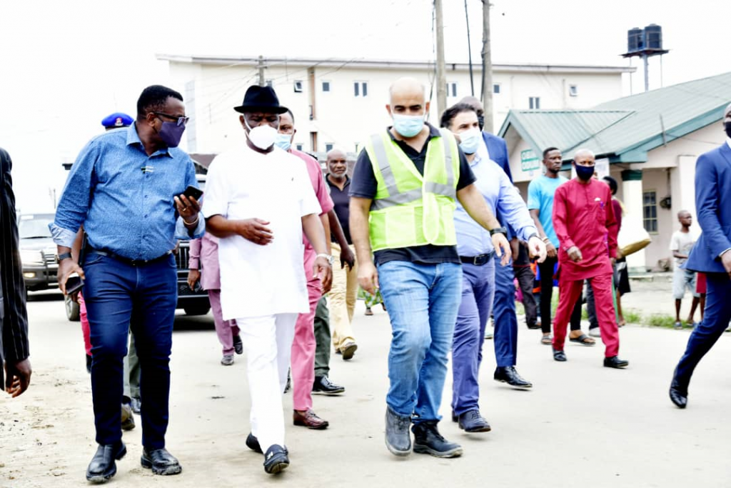 L-R: Rivers State Commissioner of Works, Elloka Tasie-Amadi; Governor of Rivers State, Nyesom Ezenwo Wike and the Project Manager, Julius Berger Nigeria Plc, Engineer Taner during inspection of the dualisation of Ogbunubali road in Port Harcourt on Wednesday.