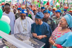 Gov. Oyetola commissioning 100 bed-hospital delivered by OSSAP-SDGs in Osun