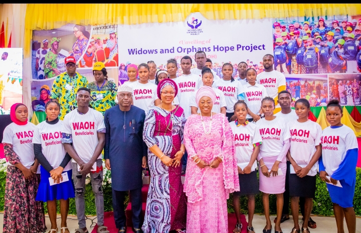Governor Oyebanji, second left, his wife, Olayemi, former First Lady, Bisi Fayemi during the ceremony