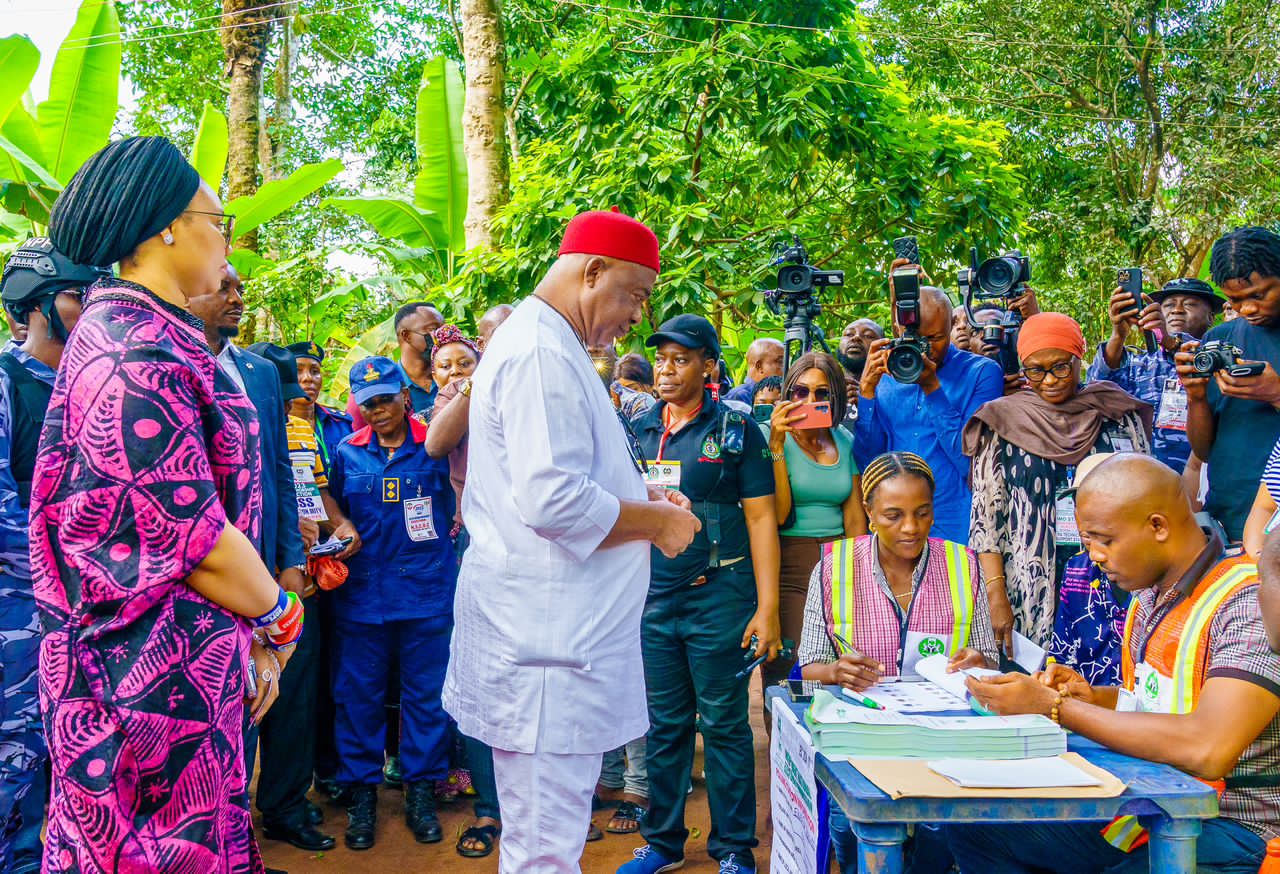 Uzodimma polled a total of 540, 308 votes to defeat his closest rival, Samuel Anyanwu of the Peoples Democratic Party (PDP), who polled 71, 503 votes.