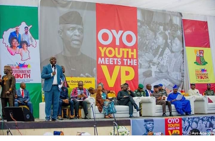 Bayo Adeyinka, making his speech