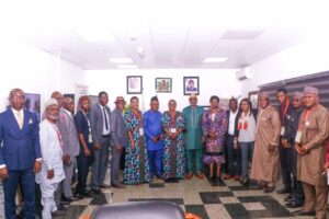 Investors from diasporal who are keen on solid minerals sector led by Abike Dabiri-Erewa, chairperson of Nigerians in Daispora commission (NiDCOM) in a group photo with the Honourable Minister of Solid Minerals Development, Dr. Dele Alake, during a courtsy visit to the Ministry of Solid Minerals Development office in Abuja, on Monday 13th, 2023.