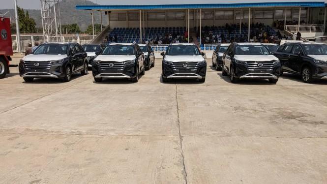 Lawmakers and Judges receive SUVs from Gov Yahaya Bello of Kogi