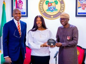 Board Chairman, Lagos State Security Trust Fund (LSSTF), Mr. Kehinde Durosinmi-Etti; Director, Geregu Power Plc, Ms. Olawunmi Otedola receiving an appreciation award on behalf of Mr. Femi Otedola from Governor of Lagos State, Mr. Babajide Sanwo-Olu during an official presentation of one billion naira cheque to LSSTF, at the Lagos House, Marina, on Wednesday, 10 January 2024.
