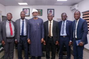 L-R: Director, Physical planning, Obafemi Awolowo University, Dr. Anthony Adebayo Owolabi, Director, Maintenance service, Obafemi Awolowo University, Enrg. Olawuyi Isaac Olasupo, Minister of Solid Minerals Development, Dr. Dele Alake, Vice Chancellor Obafemi Awolowo University, Prof. Adebayo Simeon Bamire, Registrar, Obafemi Awolowo University, Mr. Kamarudeen Adetunji Bakare and Head, Dept. of Geology & Geophysics, Prof. Olatokunbo Adebayo Alao, after a meeting with the Hon. Minister in his office in Abuja, on April 16, 2024.
