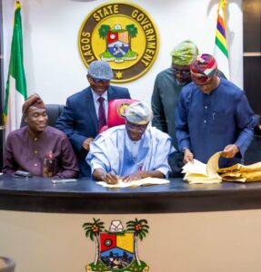 Governor of Lagos State, Mr. Babajide Sanwo-Olu (middle) signing the Y2025 Appropriation bill into law at the Conference room of Lagos House, Alausa, Ikeja, on Thursday, 09 January 2025. With him from left: Deputy Governor, Dr. Obafemi Hamzat; Attorney General/Commissioner for Justice, Mr. Lawal Pedro (SAN); Commissioner for Economic Planning & Budget, Mr. Ope George and Chairman, House Committee on Appropriation, Hon. Saad Lukman Olumoh.