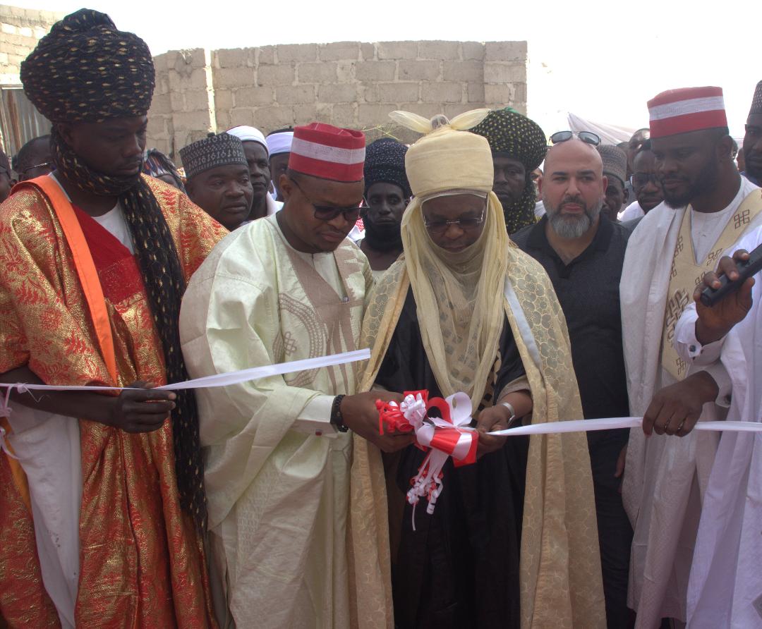 District Head of Nassarawa, Alhaji Kabir Tijjani Hashim, (Turakin Kano) commissioning the solar-powered borehole