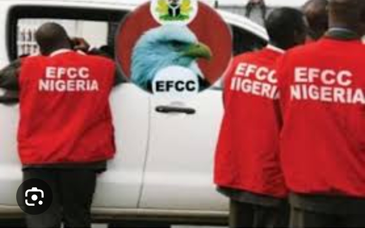 EFCC official