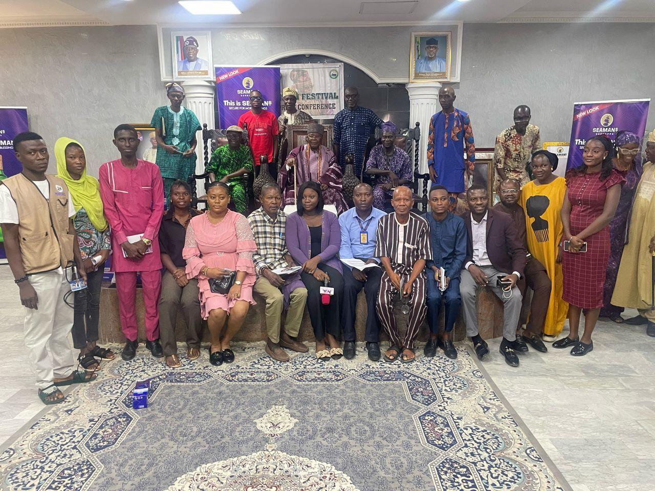 Journalists with the Alake of Egbaland,Oba Micheal Gbadebo