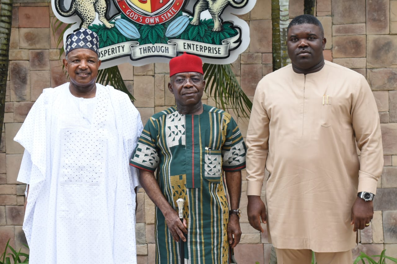 From left, Senator Bagudu, Governor Otti and another official
