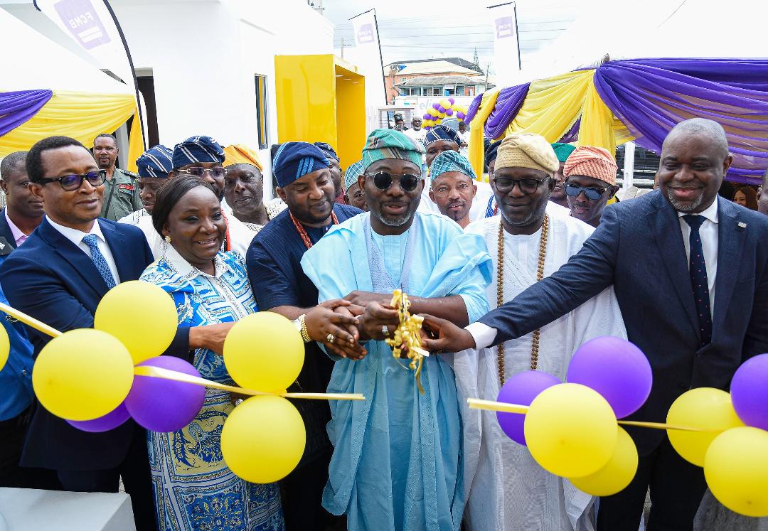National Head of Sales, First City Monument Bank (FCMB), Mr. Emmanuel Comla; Regional Head, Lagos, Mrs. Omowunmi Kalejaiye; Otunba of Sangotedo Kingdom, Otunba Tunde Johnson; Chairman, Eti-Osa East Local Council Development Area, Hon. John Ogundare; Aro of Ogombo Kingdom, Chief Lukman Lawal and FCMB’s Group Head, Operations and International Trade Services, Mr. Ademola Idowu, at the commissioning ceremony of the Bank’s new branch at Sangotedo, Lekki-Epe Expressway, in Lagos on June 26, 2025.