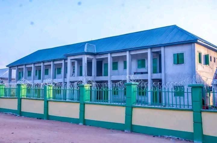 A school bulding