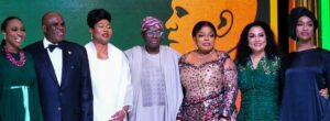 L -R: Minister of Industry, Trade and Investment, Dr. Jumoke Oduwole; the outgoing President and Chairman of the African Export-Import Bank (Afreximbank), Professor Benedict Okechukwu Oramah; his wife, Mrs. Chinelo Oramah; Lagos State Governor, Mr. Babajide Sanwo-Olu; Managing Director and Chief Executive Officer, Fidelity Bank Plc, Dr. Nneka Onyeali-Ikpe; Minister of State for Finance, Dr. Doris Nkiruka Uzoka-Anite; and Minister of Art, Culture, Tourism and Creative Economy, Ms. Hannatu Musawa; at a black-tie dinner hosted by Fidelity Bank to celebrate the retirement of Prof. Oramah in Lagos recently.