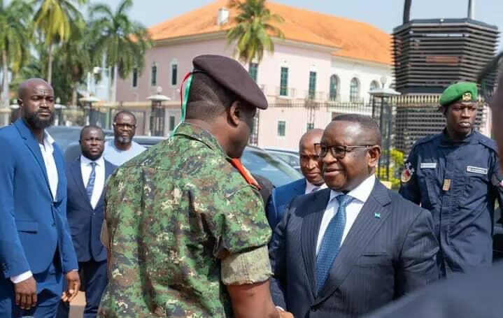 ECOWAS Chair, Bio, being welcomed by Guinea Bissau Military Official