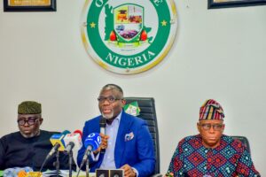 L-R Ogun state ,Commissioner for Budget and Planning, Mr Olaolu Olabimtan, Commissioner for finance and chief economic Adviser to Ogun state Governor, Mr Dapo Okuboyejo and Special Adviser to Ogun State Governor on Information and strategy, Mr Kayode Akinmade during the 2026 budget breakdown media parley held at Olusegun Osoba Press center, okemosan, Abeokuta.on Tuesday