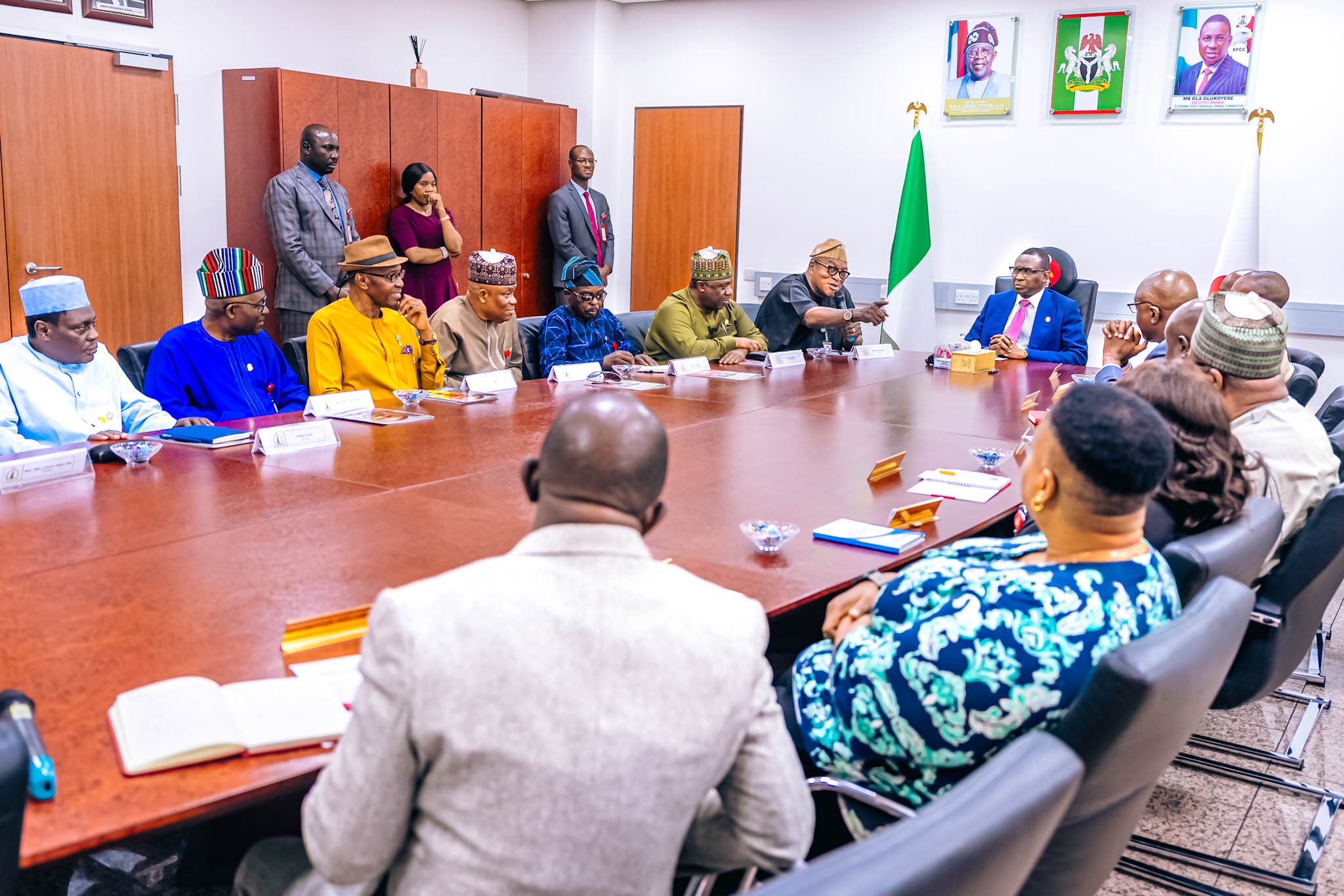 EFCC’s Executive Chairman, Mr. Ola Olukoyede and President of AANISS, Mike Ejiofor and others at the meeting