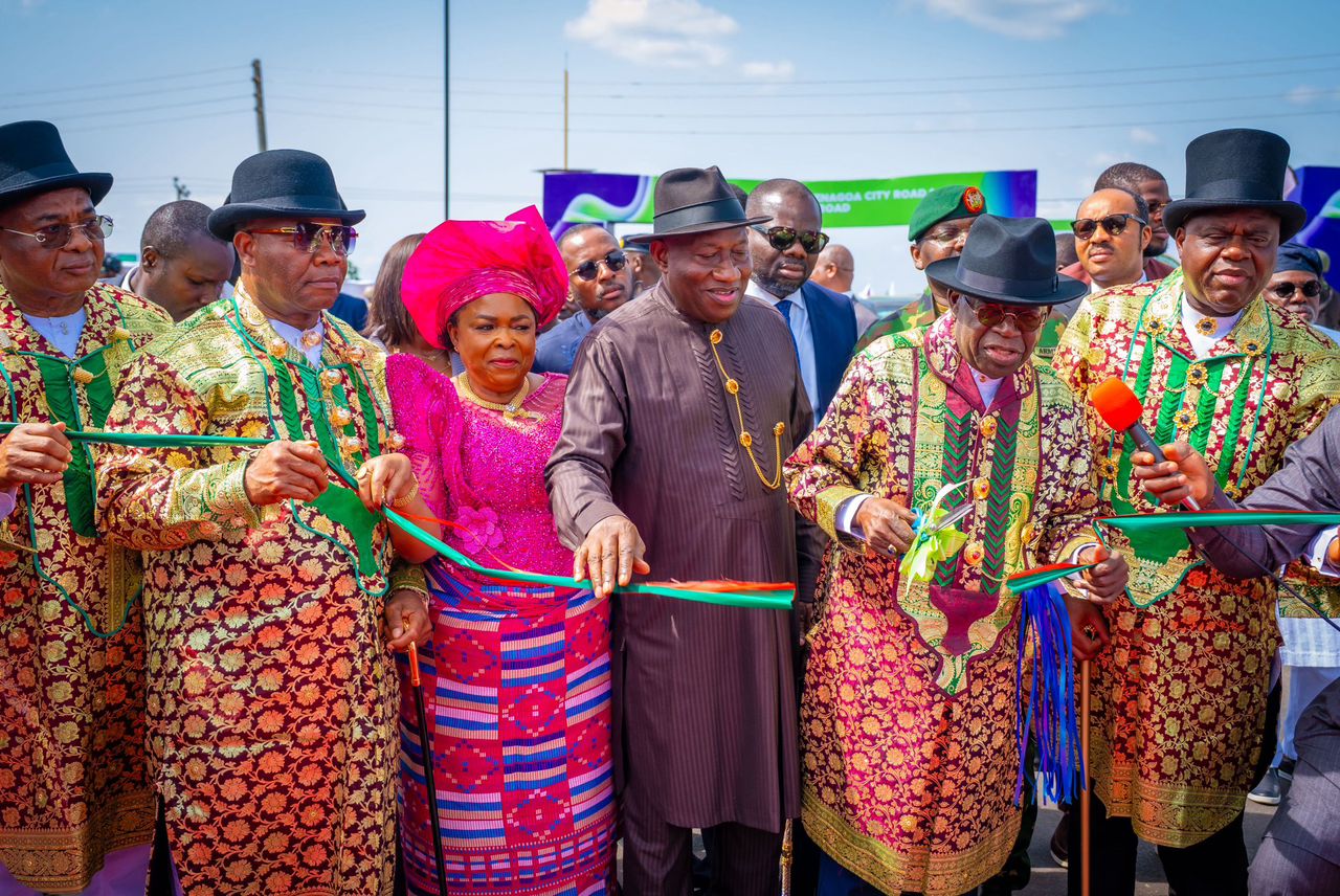 President Tinubu commissioning one of the projects, while Senate President Akpabio, former President Jonathan, Governor Diri and others look on