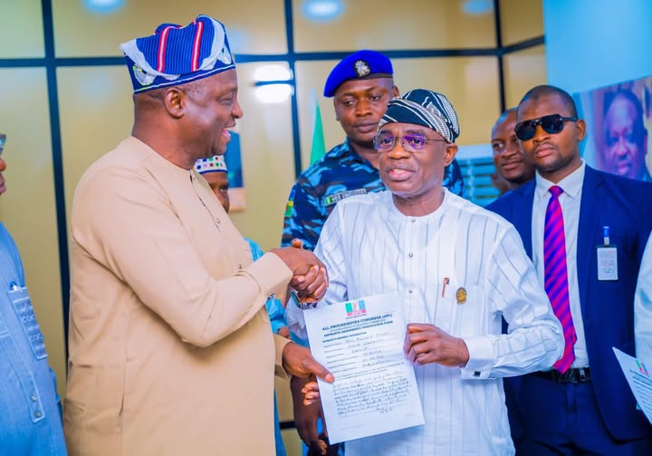 Governor Alia cleared at the Plateau State Governor's Lodge, venue for the screening exercise for incumbent Governors.With him is the APC Chairman, Professor Yiwatda